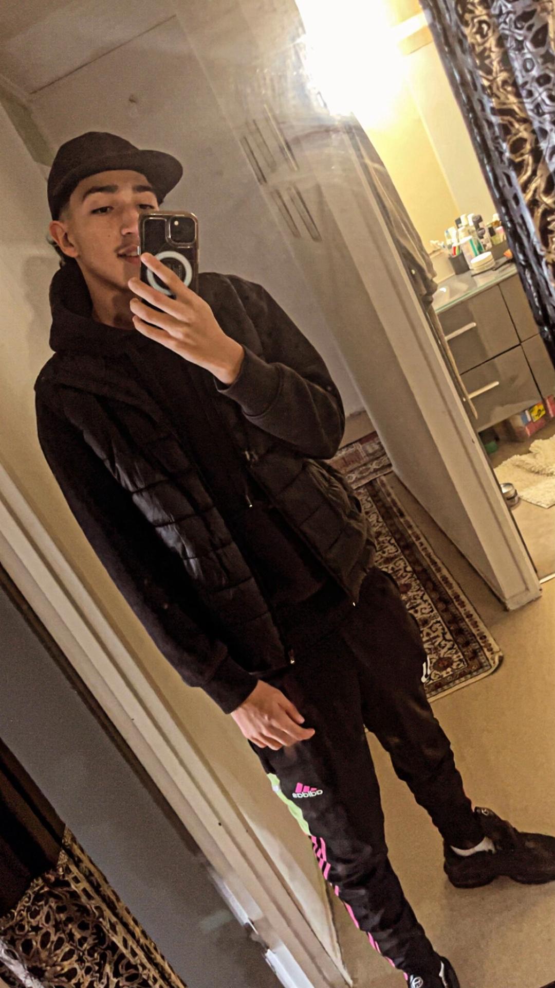 Profil de Basekou, 21 ans, Rencontre à Frobisher