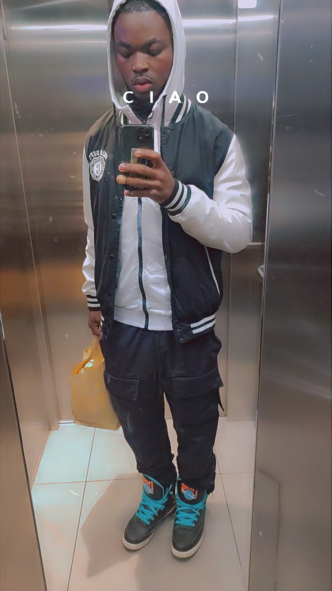 Profil de Yero, 22 ans, Rencontre à Kendal