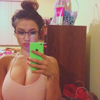 Profil de Azia, 32 ans, Rencontre à Oyen