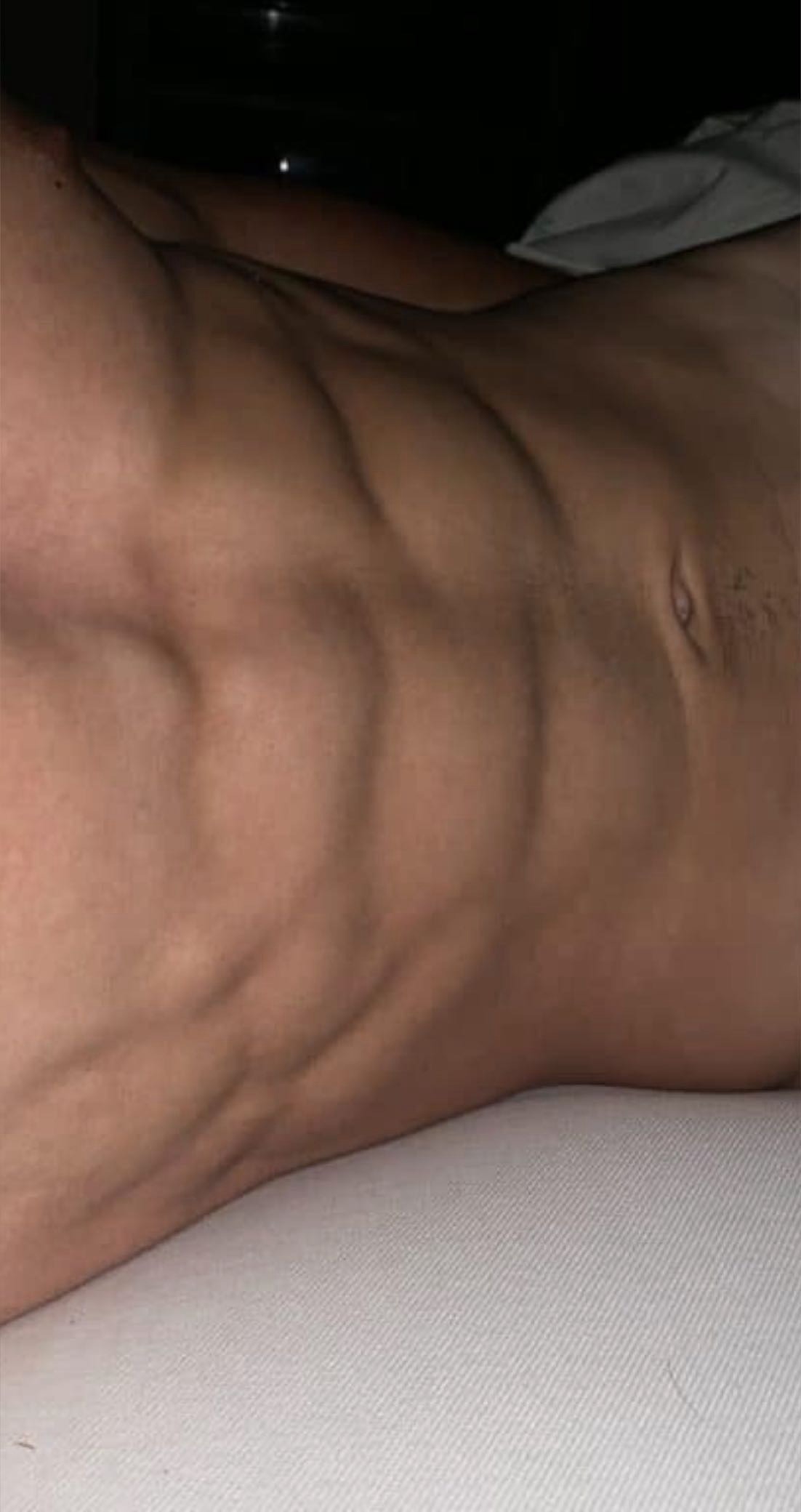 Profil de Farhane, 25 ans, Rencontre à Englefeld